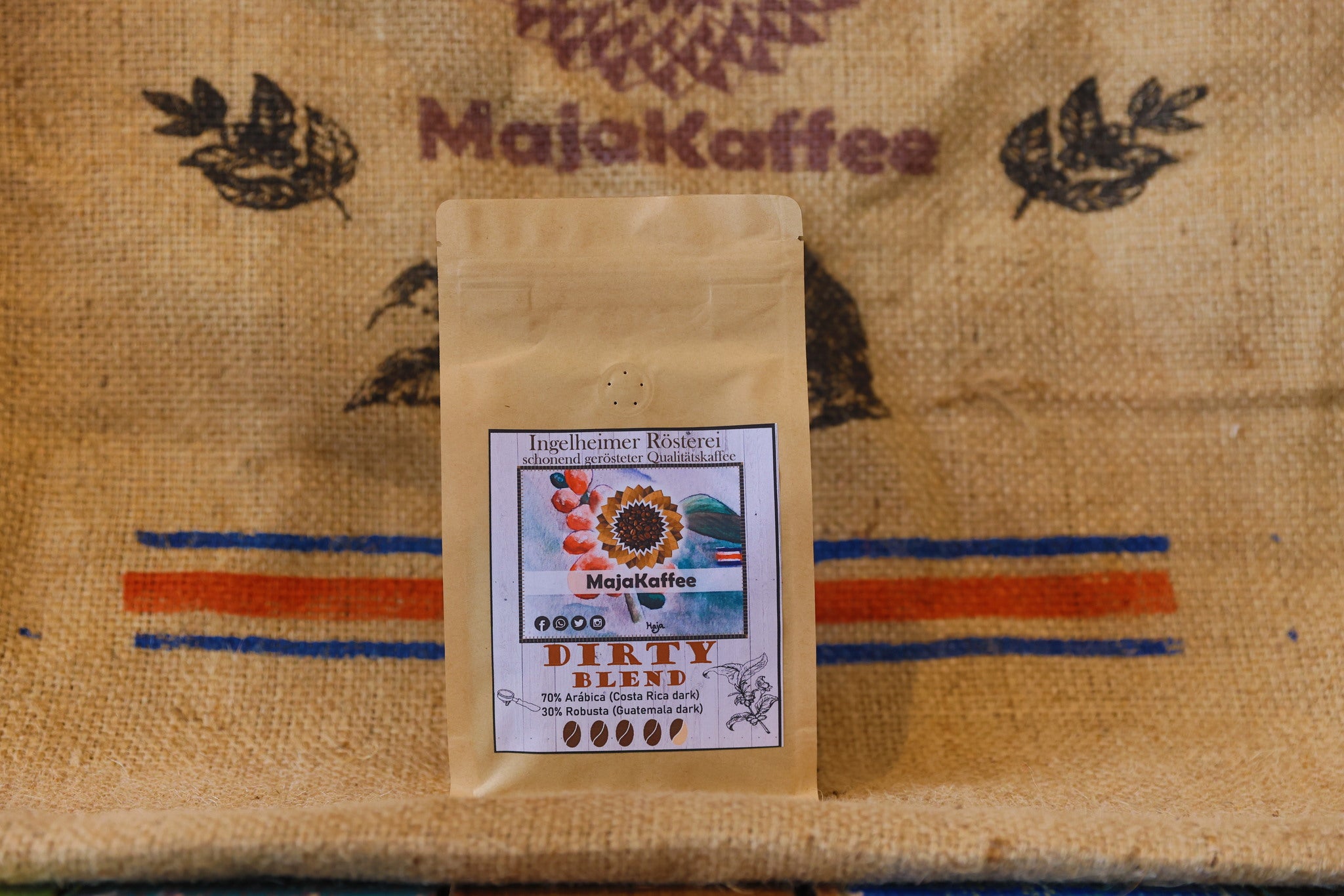 Photo of MajaKaffee- Kräftiger Espresso "Dirty Blend", 70% Arábica (Costa-Rica) & 30% Robusta dark (Canephora)