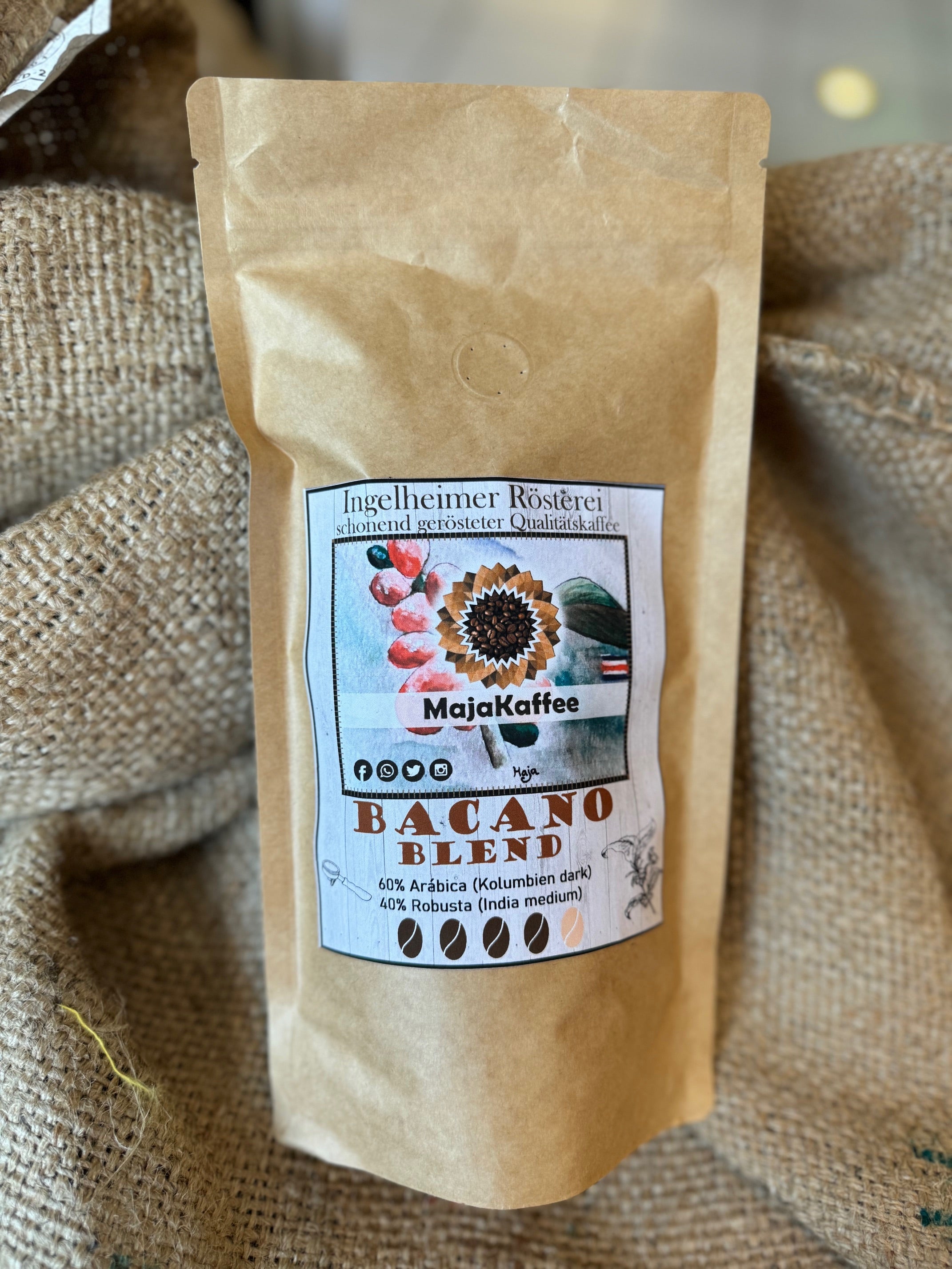 Photo of MajaKaffee Espresso "Bacano Blend", 60% Arábica dark roast (Kolumbien washed) & 40% Robusta medium roast (Canephora)