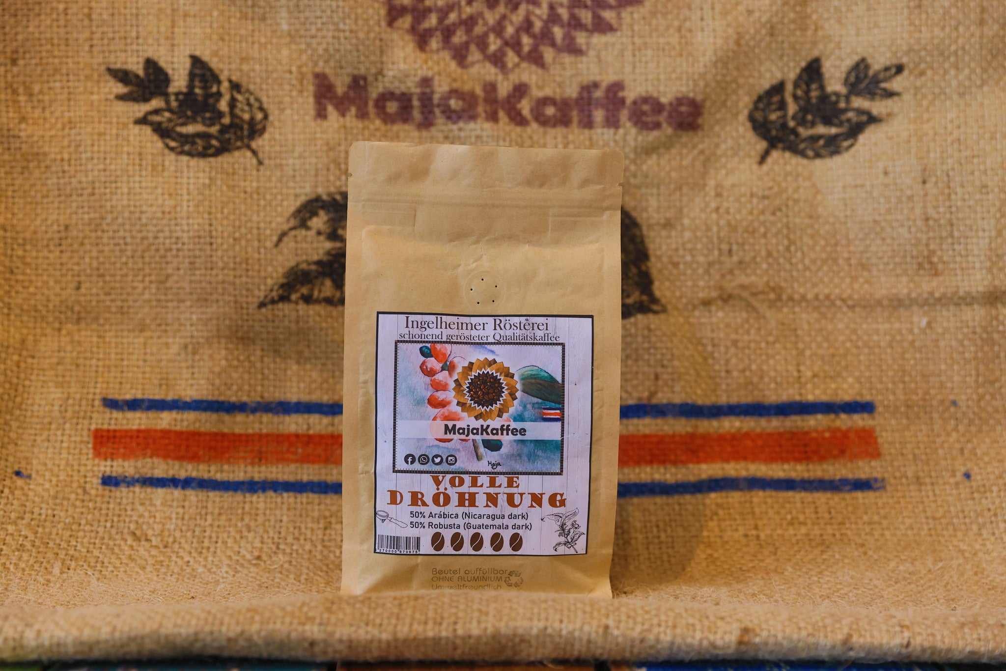 Photo of MajaKaffee- Kräftiger Espresso "Volle Dröhnung Blend", 50% Arábica (Nicaragua dark) & 50% Robusta (Canephora)